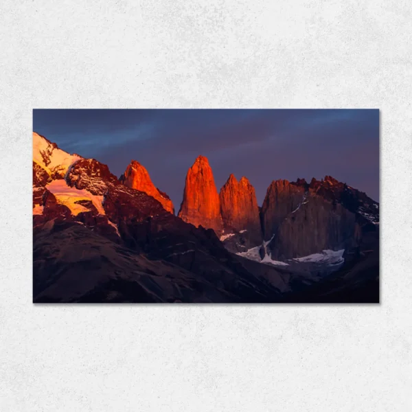 Quadro Fine Art –  The First Light Over the Tower - Imagem 5